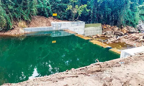 കു​ടി​വെ​ള്ള പ​ദ്ധ​തി പാ​തി​വ​ഴി​യി​ൽ നി​ല​ച്ചു;   3.5 കോ​ടി​യു​ടെ ത​ട​യ​ണ​ക​ൾ ഉ​പേ​ക്ഷി​ക്ക​പ്പെ​ട്ട നി​ല​യി​ൽ