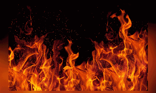 സ്​​ക്രാ​പ്​ ഏ​രി​യ​യി​ൽ വ​ൻ​ തീ​പി​ടി​ത്തം; നി​യ​ന്ത്ര​ണ​വി​ധേ​യ​മാ​ക്കി