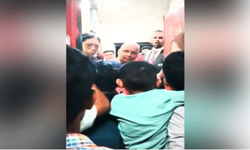 സ്ലീപ്പർ കോച്ചിൽ കയറിയ ജനറൽ ടിക്കറ്റുകാരെ ഇറക്കിവിട്ടു; കോഴിക്കോട് റെയിൽവേ സ്റ്റേഷനിൽ വാക്കേറ്റം