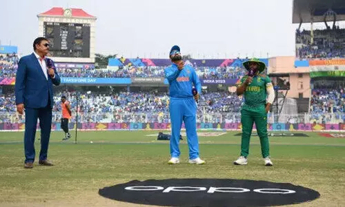 ദക്ഷിണാഫ്രിക്കക്കെതിരെ ടോസ് നേടിയ ഇന്ത്യ ബാറ്റിങ് തെരഞ്ഞെടുത്തു