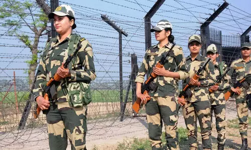 വനിത സൈനികർക്കും നാവികർക്കും ഓഫിസർക്ക് തുല്യമായ പ്രസവാവധി