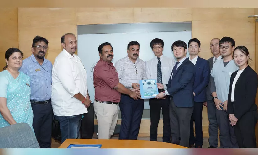 നിപ ബാധിച്ച ഒൻപത് വയസ്സുകാരന്റെ ചികിത്സാ വിജയം പഠിക്കാൻ ആസ്റ്റർ മിംസ് സന്ദർശിച്ച് ജപ്പാനിൽ നിന്നുള്ള മെഡിക്കൽ സംഘം