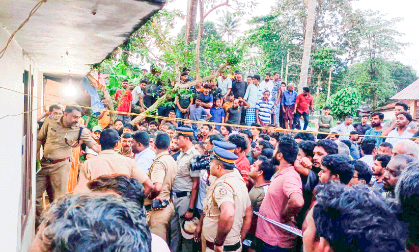 ഇരട്ടക്കൊലയിൽ നടുങ്ങി അടൂപ്പറമ്പ് ഇരട്ടക്കൊലയിൽ നടുങ്ങി അടൂപ്പറമ്പ്