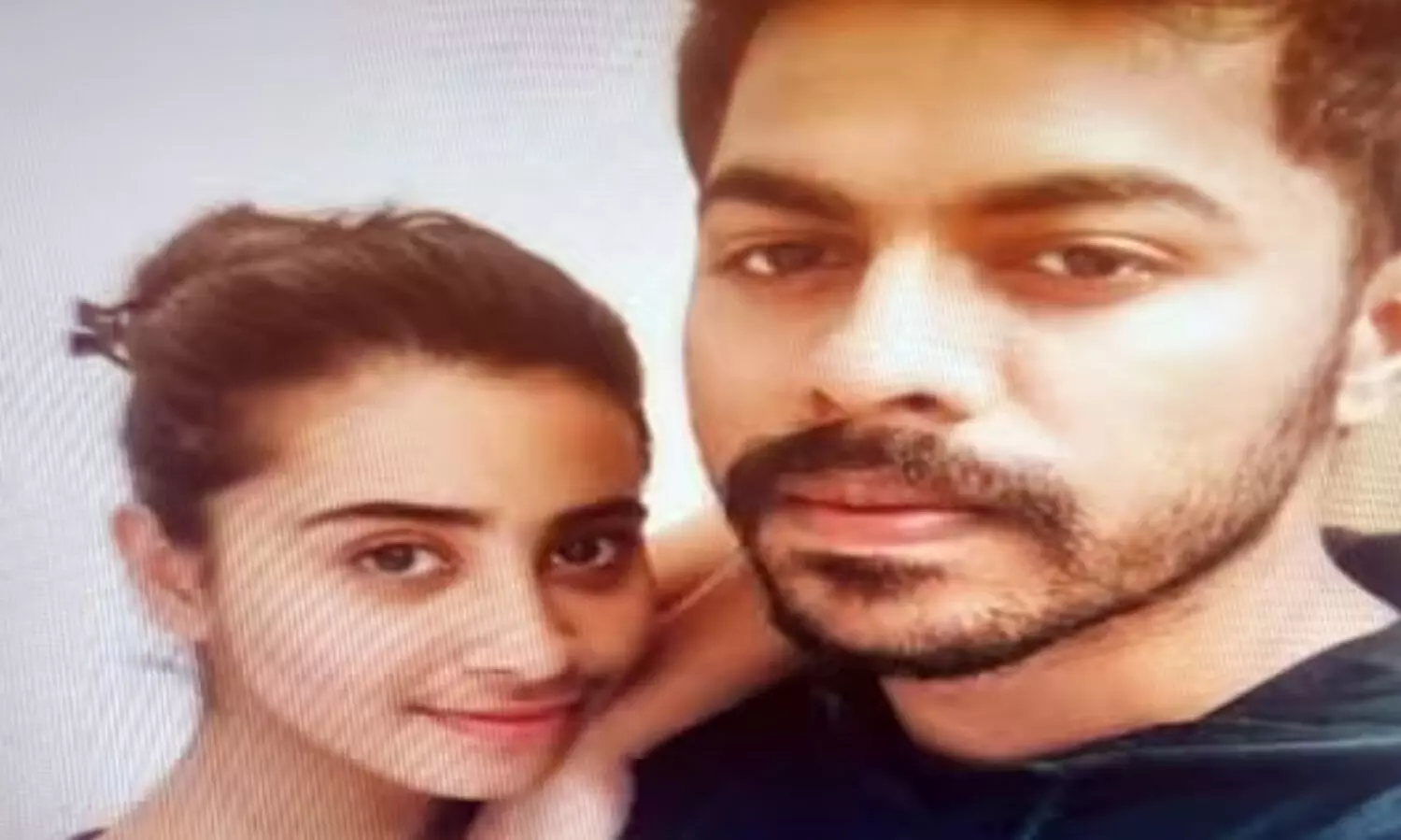 ബംഗളൂരുവിൽ മലയാളി യുവാവും യുവതിയും ഫ്ലാറ്റിൽ തീകൊളുത്തി മരിച്ചനിലയിൽ