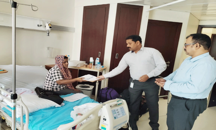 പാലക്കാട് സ്വദേശിനിക്ക് സാന്ത്വനമേകി കേരളസമാജവും ഇന്കാസും പാലക്കാട് സ്വദേശിനിക്ക് സാന്ത്വനമേകി കേരളസമാജവും ഇന്കാസും