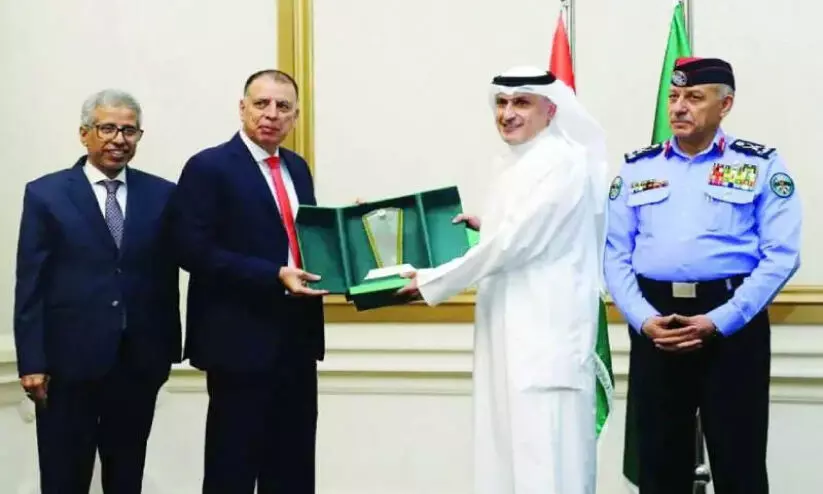Kuwait Narcotics Control Department Officials Receive Award