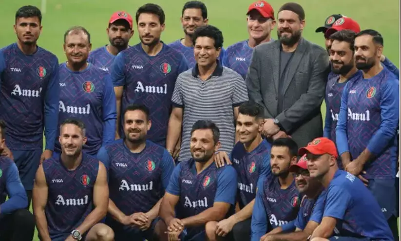 അഫ്ഗാൻ താരങ്ങളെ നേരിട്ടുകണ്ട് അഭിനന്ദിച്ച് സചിൻ; റോൾ മോഡലെന്ന് റാഷിദ് ഖാൻ