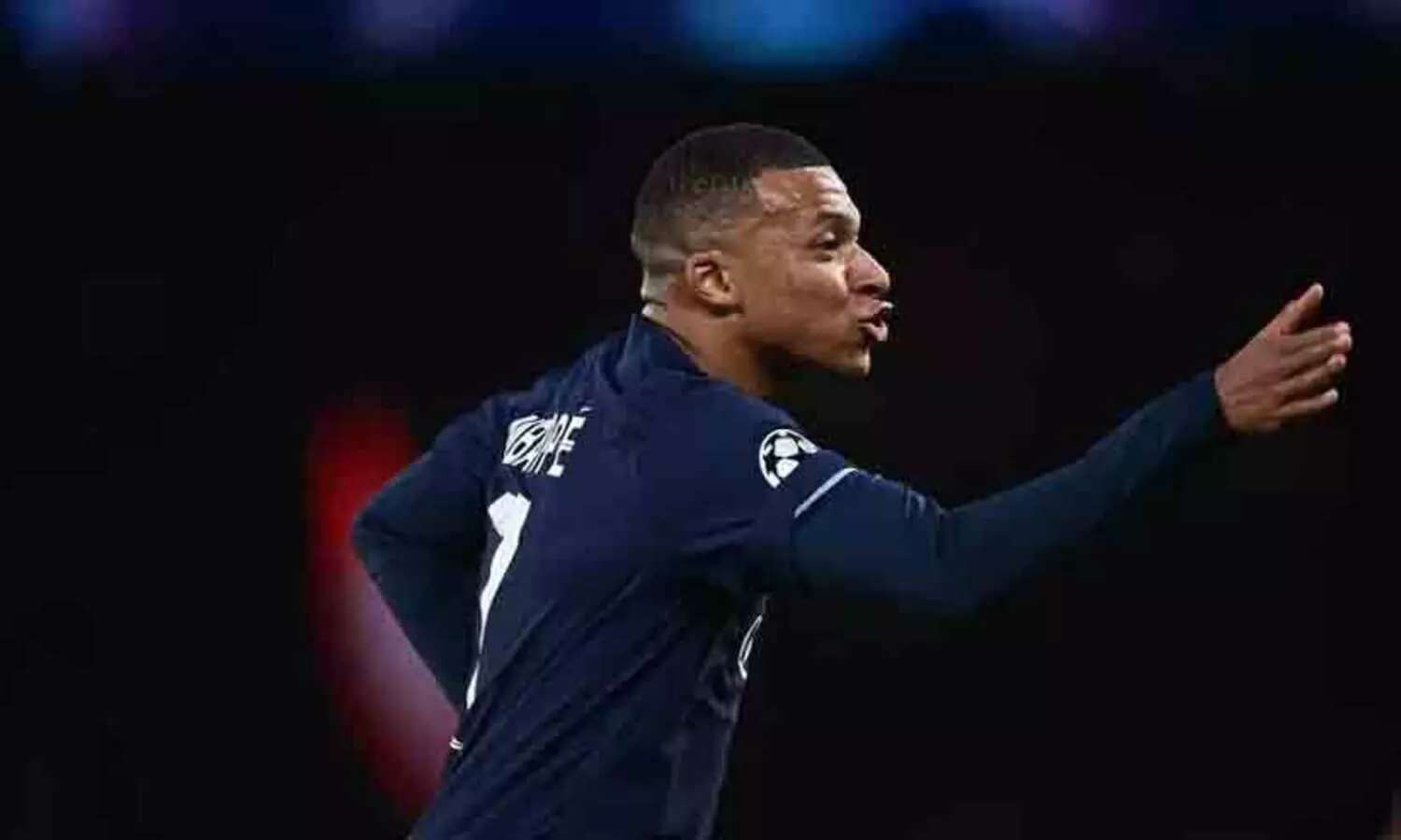 പി.എസ്.ജി എംബാപെയെ കൈവിട്ടേക്കും; വീണ്ടും കരുക്കൾ നീക്കി ചെൽസിയും ആഴ്സണലും