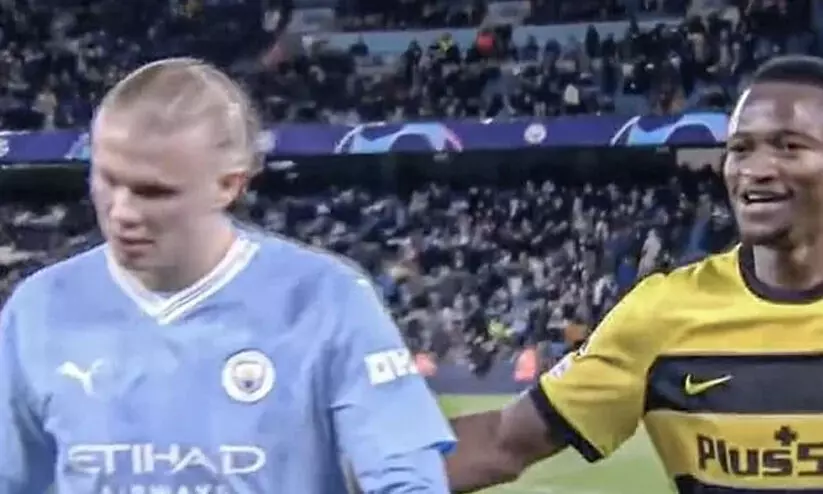 ഇടവേളക്ക് പിരിയുന്നതിനിടെ ഹാലൻഡിനോട് ജഴ്സി ചോദിച്ച് എതിർ ടീം നായകൻ; നിരാശപ്പെടുത്താതെ സൂപ്പർതാരം! ഇടവേളക്ക് പിരിയുന്നതിനിടെ ഹാലൻഡിനോട് ജഴ്സി ചോദിച്ച് എതിർ ടീം നായകൻ; നിരാശപ്പെടുത്താതെ സൂപ്പർതാരം!