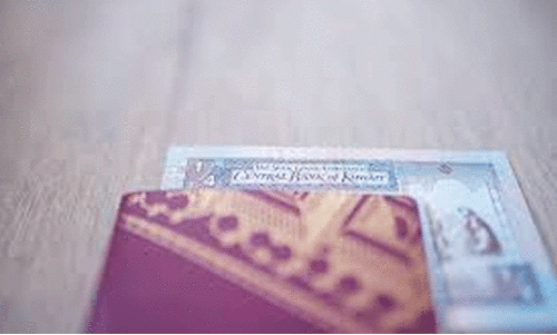 ഇ​ന്ത്യ ഇ​ന്റ​ർ​നാ​ഷ​ന​ൽ സ്കൂ​ൾ  സ​ഹാ​യ​ധ​നം കൈ​മാ​റി