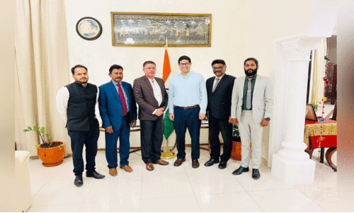 വേ​ൾ​ഡ് മ​ല​യാ​ളി കൗ​ൺ​സി​ൽ ഭാ​ര​വാ​ഹി​ക​ൾ ഇ​ന്ത്യ​ൻ അം​ബാ​സ​ഡ​റെ സ​ന്ദ​ർ​ശി​ച്ചു