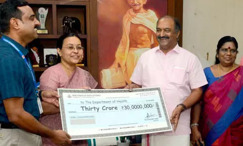 കാരുണ്യ ബെനവലന്റ് ഫണ്ട്: ഭാഗ്യക്കുറി വകുപ്പിൽ നിന്നും 30 കോടി രൂപ കൈമാറി