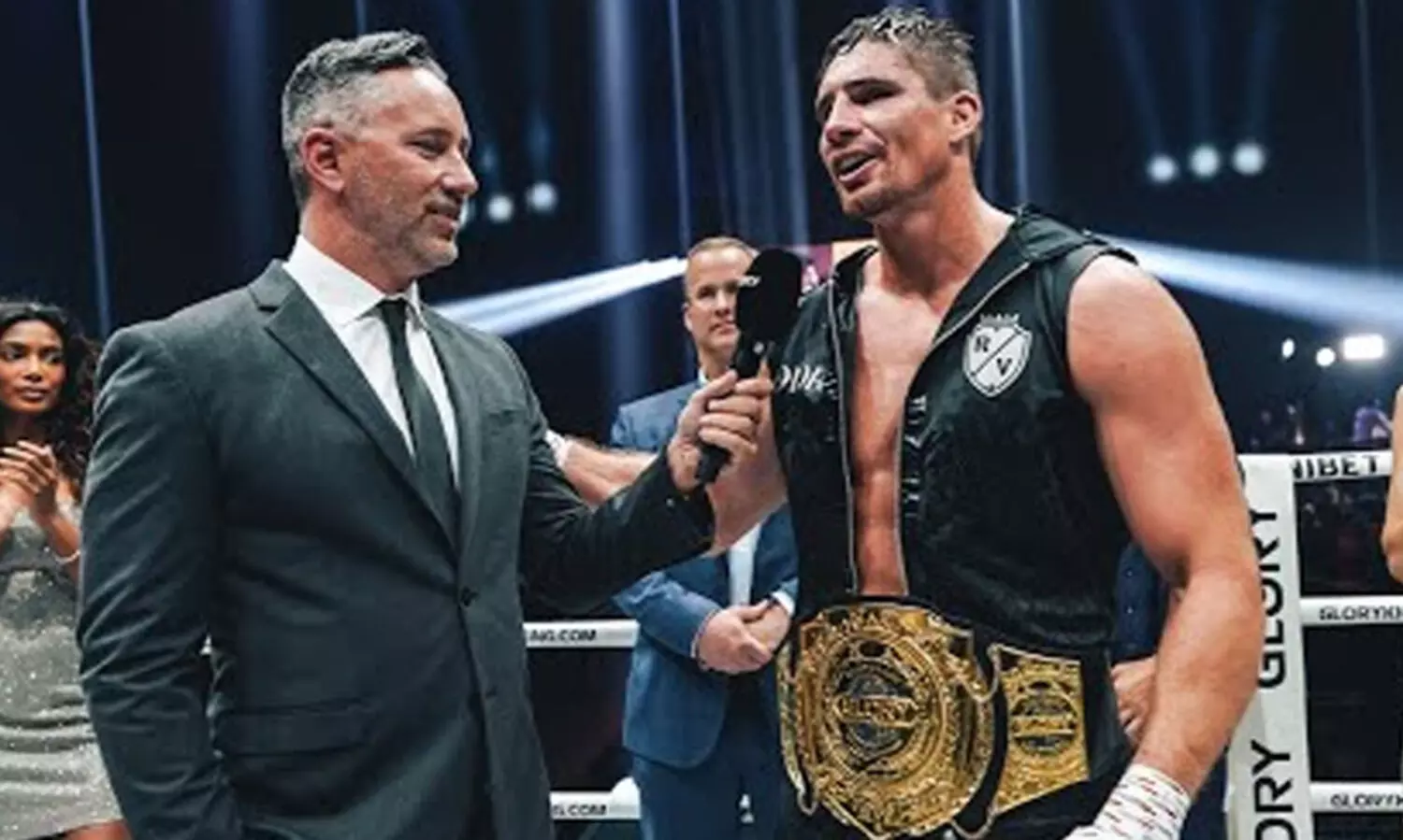 ‘ആഘോഷിക്കുന്നതിന് മുമ്പ് ഗസ്സക്ക് വേണ്ടി ഒരു നിമിഷം’; വിജയത്തിന് പിന്നാലെ കിക്ക് ബോക്സിങ് ചാമ്പ്യൻ റികോ വെരോവൻ