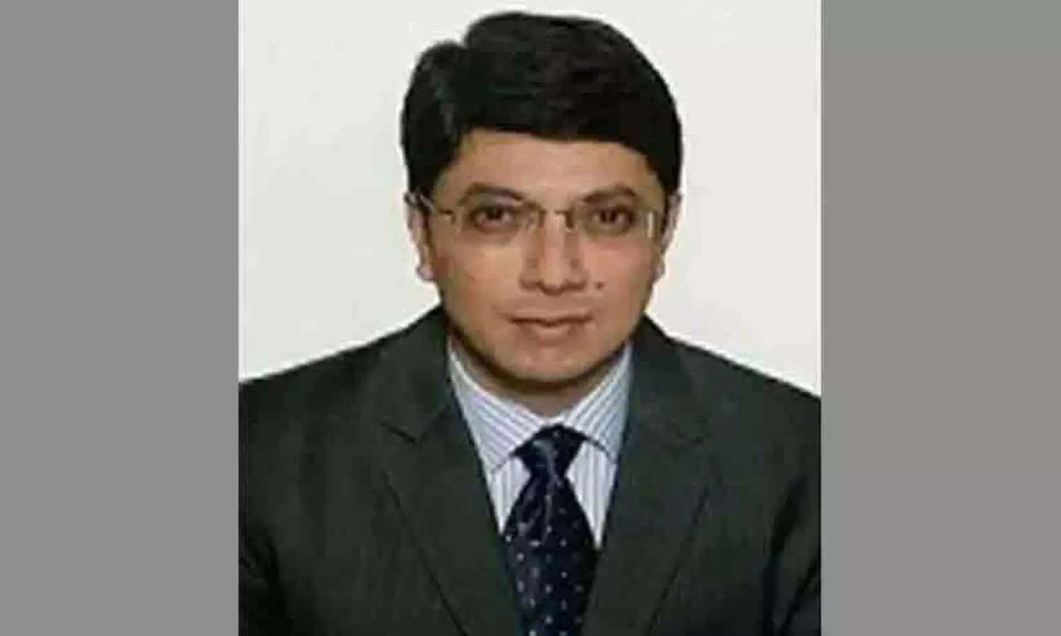 കർണാടക ബാങ്ക് ജനറൽ മാനജർ മുറിവേറ്റ് രക്തം വാർന്ന് മരിച്ച നിലയിൽ