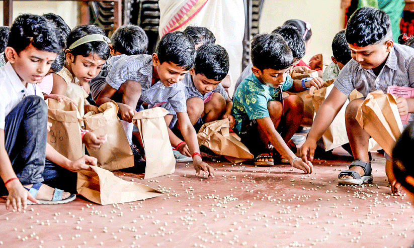 കുട്ടികളുടെ ലൈബ്രറിയിൽ ശിശുദിനാഘോഷ മത്സരങ്ങൾക്ക്​ തുടക്കം