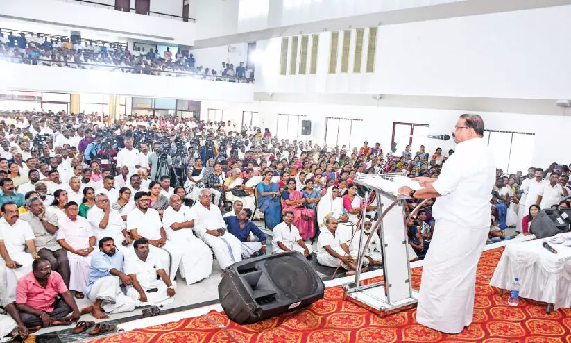 K Sudhakarana Inaugurating the congress district meeting K Sudhakarana Inaugurating the congress district meeting