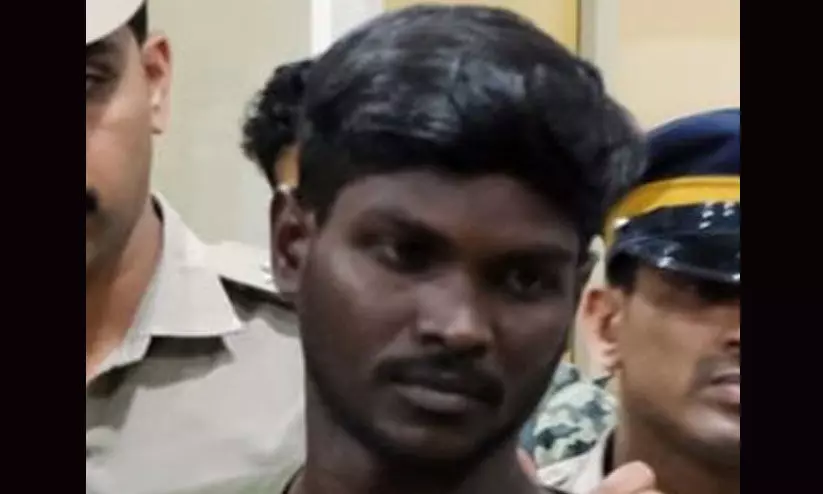 മാവോവാദി പ്രവർത്തകൻ തമ്പിയെ പൊലീസ് കസ്റ്റഡിയിൽ വിട്ടു മാവോവാദി പ്രവർത്തകൻ തമ്പിയെ പൊലീസ് കസ്റ്റഡിയിൽ വിട്ടു