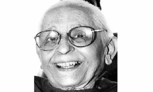 മാ, ​മ​രി​ക്കാ​ത്ത   ന​ക്ഷ​ത്രം