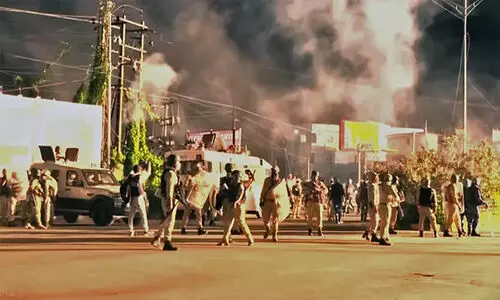 മണിപ്പൂരിൽ സ്ത്രീയുടെയും പുരുഷന്റെയും മൃതദേഹങ്ങൾ വെടിയേറ്റ നിലയിൽ കണ്ടെത്തി