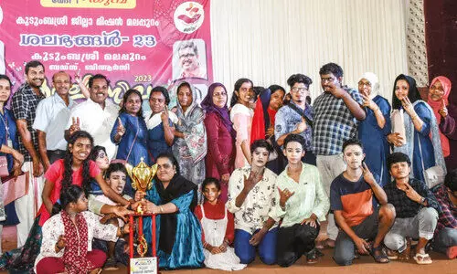 ‘ശ​ല​ഭ​ങ്ങ​ൾ’ പെ​യ്​തിറ​ങ്ങി; ബ​ഡ്​​സ് ക​ലോ​ത്സ​വം കൊ​ടി​യി​റ​ങ്ങി