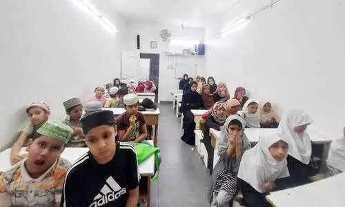 മു​ഹ​റ​ഖ് കെ.​എം.​സി.​സി ഉം​റ ക്ലാ​സി​ൽ​നി​ന്ന്