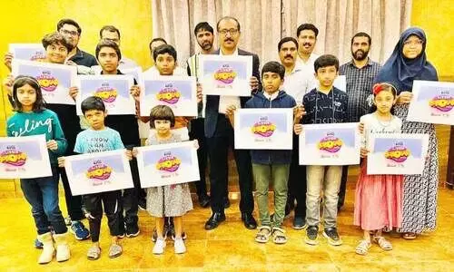 സി​ജി ചെ​യ​ർ​മാ​ൻ ന​വാ​സ് റ​ഷീ​ദ് ലി​റ്റി​ൽ സ്‌​കോ​ള​ർ മ​ത്സ​ര​ത്തി​െൻറ ര​ജി​സ്ട്രേ​ഷ​ൻ ഉ​ദ്ഘാ​ട​നം ചെ​യ്യു​ന്നു