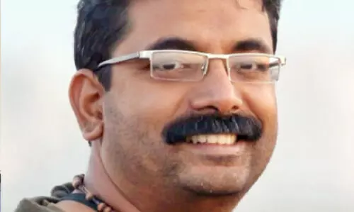 കു​വൈ​ത്തി​ലെ തൂ​വ​ൽ കു​പ്പാ​യ​ക്കാ​ർ