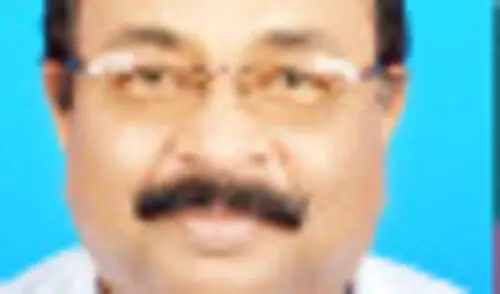 ന​മ്മു​ടെ കു​ട്ടി​ക​ൾ ക​ളി​ക്ക​ട്ടെ...