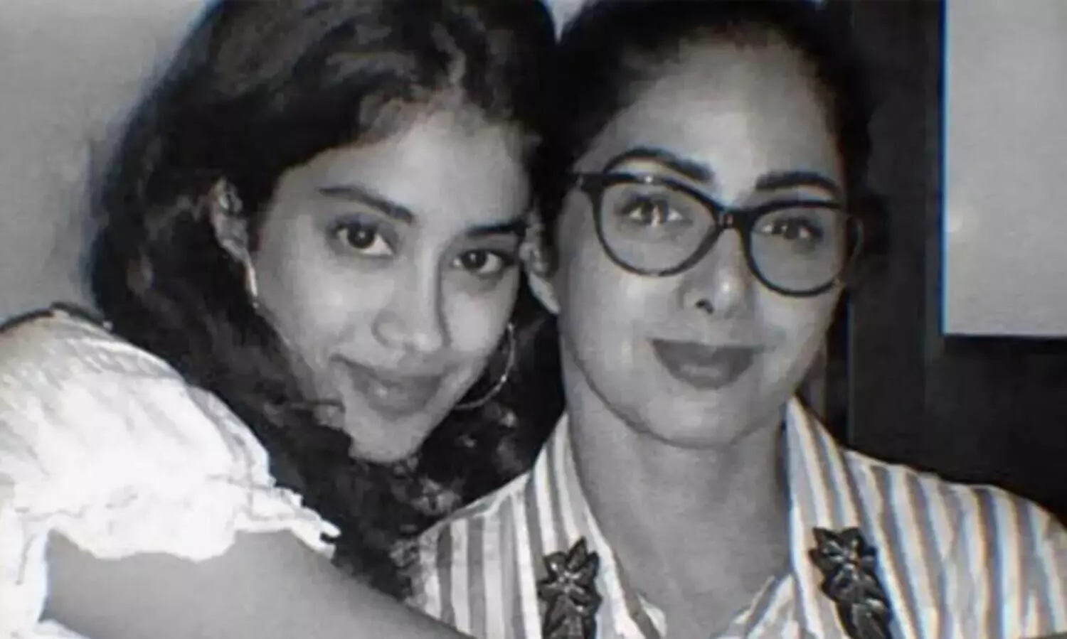 Diwali 2023: Janhvi remembers Sridevi, says, My mom always enjoyed decorating the house