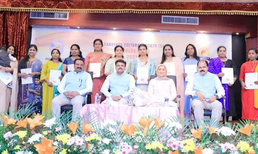 എ​സ്.​എ​ൻ.​സി.​എ​സ് മെം​ബേ​ഴ്സ് നൈ​റ്റ് 2023 ന്റെ ​ഭാ​ഗ​മാ​യി ന​ട​ന്ന ച​ട​ങ്ങി​ൽ വ​നി​ത​ക​ൾ​ക്ക്  അം​ഗ​ത്വം ന​ൽ​കിയപ്പോൾ