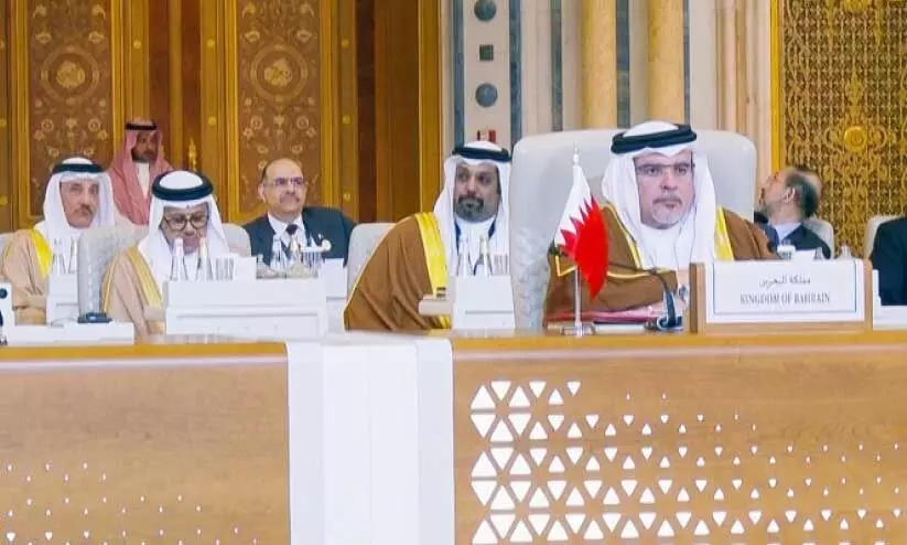 റി​യാ​ദി​ൽ ന​ട​ന്ന ​അ​റ​ബ് ഇ​സ്‍ലാ​മി​ക് സം​യു​ക്ത സ​മ്മേ​ള​ന​ത്തി​ൽ പ​​ങ്കെ​ടു​ക്കു​ന്ന ബ​ഹ്റൈ​ൻ പ്ര​ധാ​ന​മ​ന്ത്രി പ്രി​ൻ​സ് സ​ൽ​മാ​ൻ ബി​ൻ ഹ​മ​ദ് ആ​ൽ ഖ​ലീ​ഫ