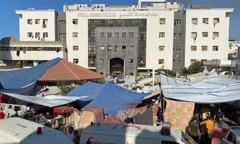 അൽ ശിഫ ആശുപത്രിയുടെ ഹൃദ്രോഗ വാർഡ് തകർത്ത് ഇസ്രായേൽ അൽ ശിഫ ആശുപത്രിയുടെ ഹൃദ്രോഗ വാർഡ് തകർത്ത് ഇസ്രായേൽ