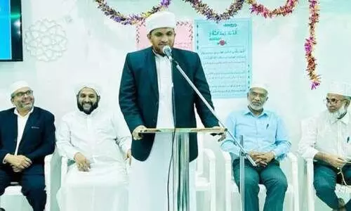 ഐ.​സി.​എ​ഫ് സ​ൽ​മാ​ബാ​ദ് സെ​ൻ​ട്ര​ൽ ന​ൽ​കി​യ സ്വീ​ക​ര​ണ​ത്തി​ൽ തു​റാ​ബ് ത​ങ്ങ​ൾ സം​സാ​രി​ക്കു​ന്നു