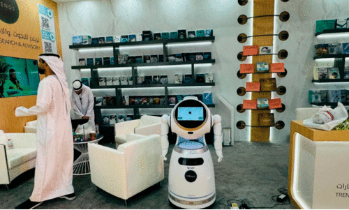 ഇ​വി​ടെ റോ​ബോ​ട്ടാ​ണ്​ താ​രം