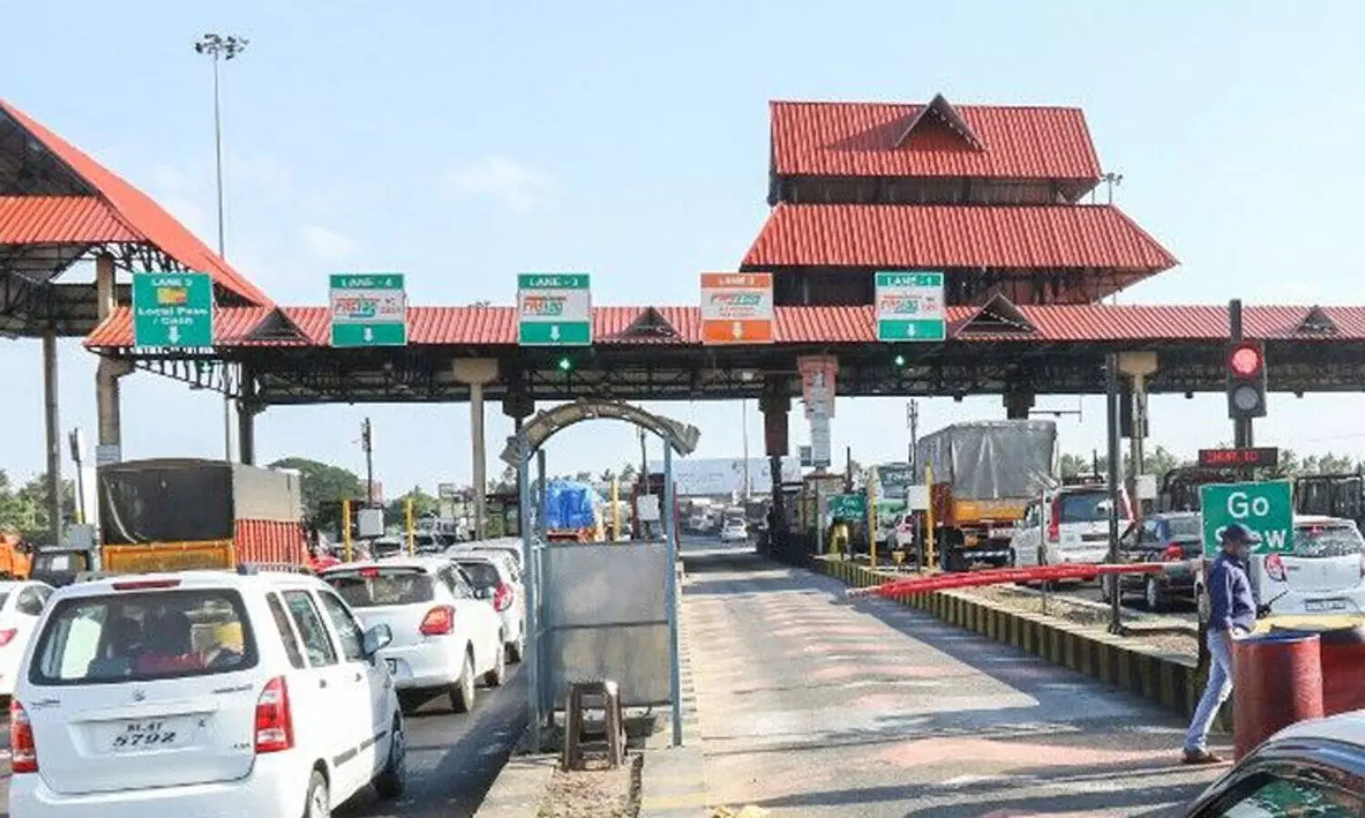 paliyekkara toll plaza