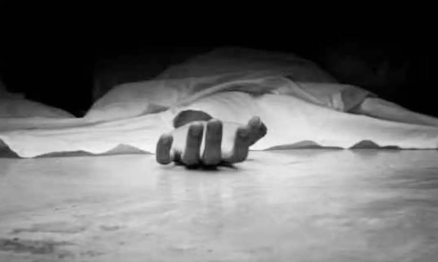 MBBS student dies