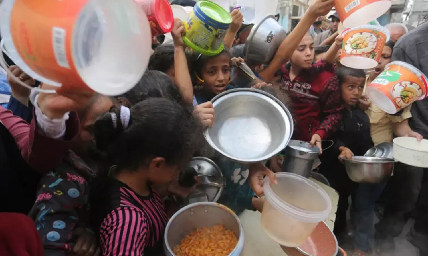 അൽ-ഖുദ്‌സ് ആശുപത്രിക്കുനേരെ ഇസ്രായേൽ ആക്രമണം രൂക്ഷം