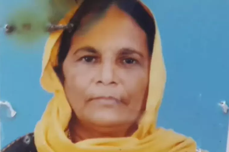 നാടുകാണി ചുരത്തിൽ കോഴിക്കോട് സ്വദേശിനിയെ കൊന്നു തള്ളി; രണ്ടുപേർ അറസ്റ്റിൽ നാടുകാണി ചുരത്തിൽ കോഴിക്കോട് സ്വദേശിനിയെ കൊന്നു തള്ളി; രണ്ടുപേർ അറസ്റ്റിൽ