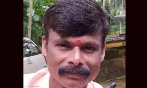 ബൈക്കപകടത്തിൽ ഒരാൾ മരിച്ചു, നാലു പേർക്ക് പരിക്ക്; പരിക്കേറ്റവരുമായി പോയ ആംബുലൻസും അപകടത്തിൽപെട്ടു