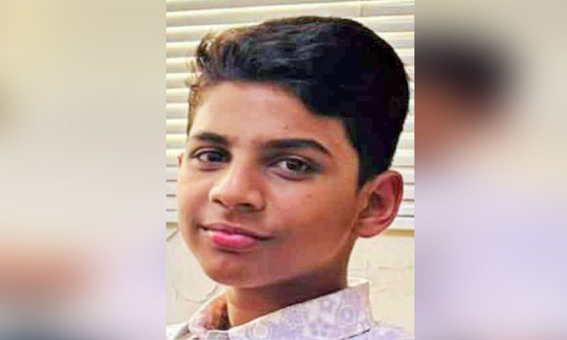 കുളത്തിൽ മുങ്ങിത്താഴ്ന്ന രണ്ടുപേരുടെ ജീവൻ രക്ഷിച്ച് മുഹമ്മദ് റാസി ...