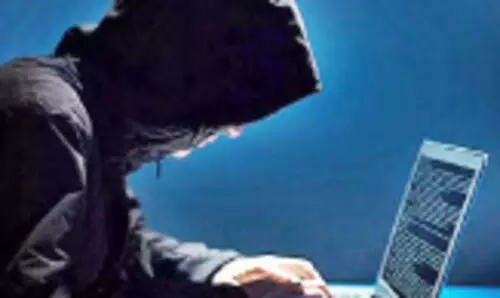 ഹാ​ക്ക​ർ​മാ​രു​ടെ ആ​ക്ര​മ​ണം; സൈ​ബ​ര്‍ സു​ര​ക്ഷ ശ​ക്ത​മാ​ക്കാ​ന്‍ നി​ർ​ദേ​ശം