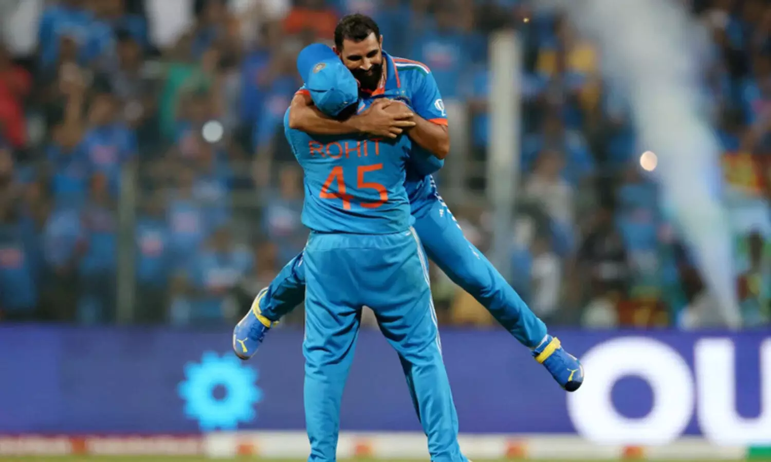 ത്രില്ലർപ്പോരിൽ ഷമിയുടെ സംഹാരം; കീവീസ് വീണു; ഇന്ത്യ ഫൈനലിൽ