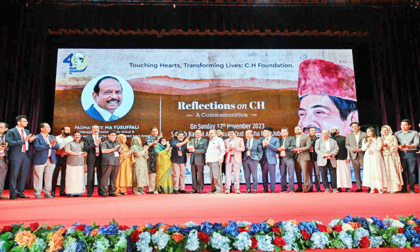 സി.​എ​ച്ച് ഫൗ​ണ്ടേ​ഷ​ന്‍ പ്ര​ഥ​മ പു​ര​സ്‌​കാ​രം എം.​എ. യൂ​സു​ഫ​ലി​ക്ക് സ​മ്മാ​നി​ച്ചു