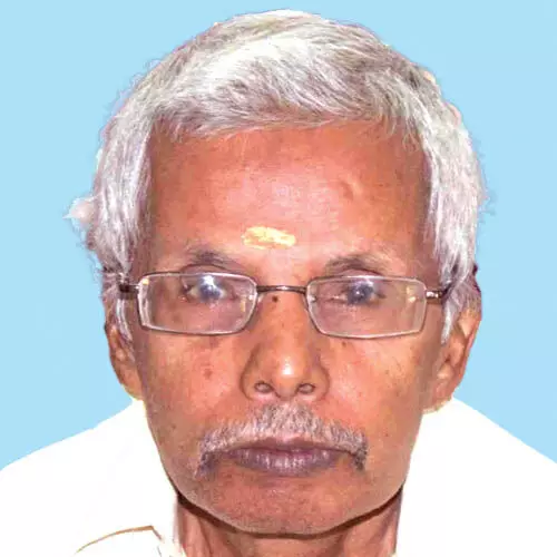 വേ​ലാ​യു​ധ​ൻ എ​ഴു​ത്ത​ച്ഛ​ൻ