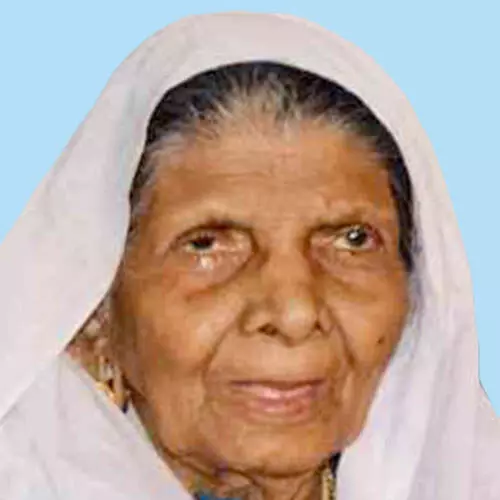 അ​യി​ശു​മ്മ