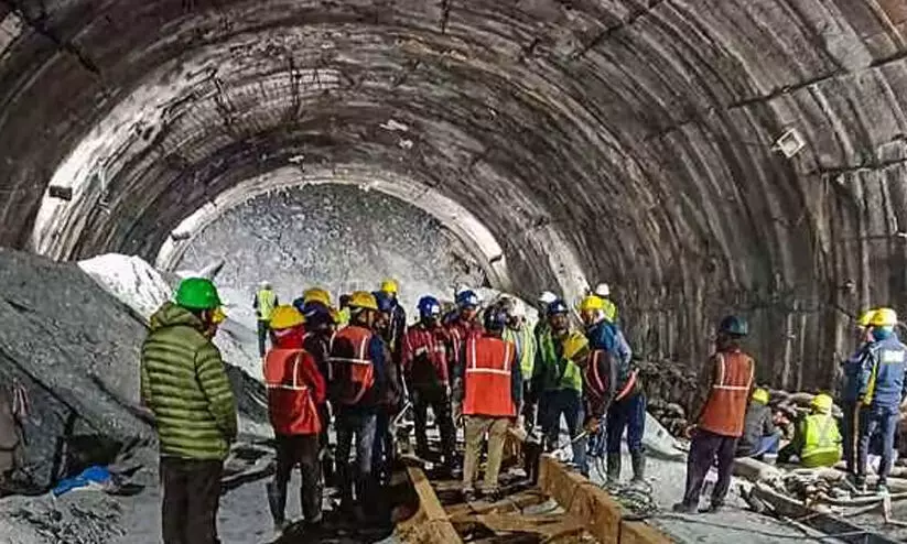 തുരങ്ക അപകടം: 80 മണിക്കൂർ പിന്നിട്ടിട്ടും തൊഴിലാളികളെ രക്ഷിക്കാനായില്ല; പാതയൊരുക്കാൻ പുതിയ യന്ത്രം