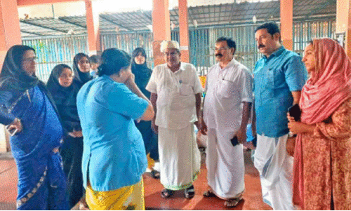 നഗരസഭ മത്സ്യമാർക്കറ്റ് നാറുന്നു;  മൂക്കുപൊത്തി മീൻ വിൽപനക്കാർ
