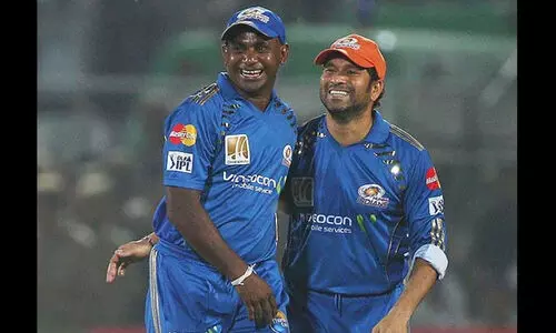 സചിൻ ഇപ്പോൾ കളിച്ചിരുന്നെങ്കിൽ ഇരട്ടി റൺസ് നേടിയേനെ! ഏകദിന നിയമത്തിൽ മാറ്റം വേണമെന്ന് ലങ്കൻ മുൻ സൂപ്പർ ഓപ്പണറും