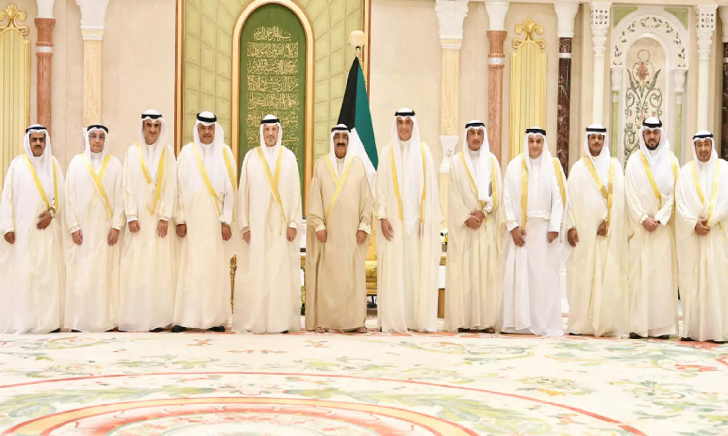 ബ​യാ​ൻ പാ​ല​സി​ൽ വി​ദേ​ശ​കാ​ര്യ മ​ന്ത്രി​ക്കും ന​യ​ത​ന്ത്ര​ജ്ഞ​ർക്കും​ കി​രീ​ടാ​വ​കാ​ശിയുടെ സ്വീ​ക​രണം