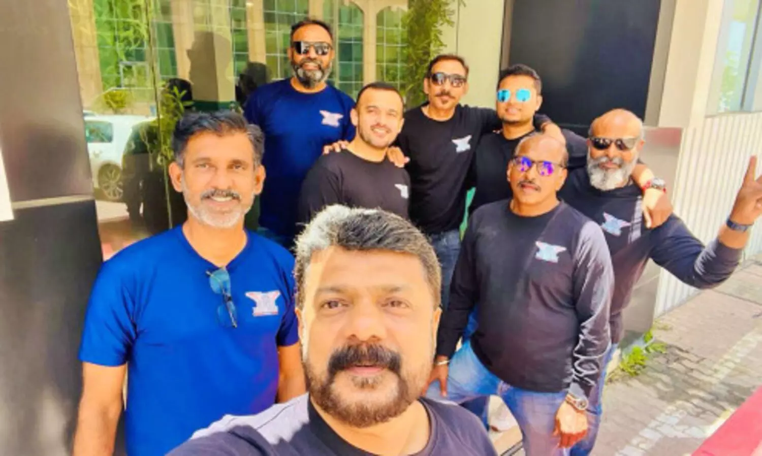 ടു ​വീ​ല​റി​ൽ ദു​ബൈ​യി​ലേ​ക്ക്​: ‘ബൈ​ക്ക​ർ​ ബ്ര​ദേ​ഴ്​​സി’​ന്‍റെ യാ​ത്ര​ക്ക്​ ഇ​ന്ന്​ തു​ട​ക്കം